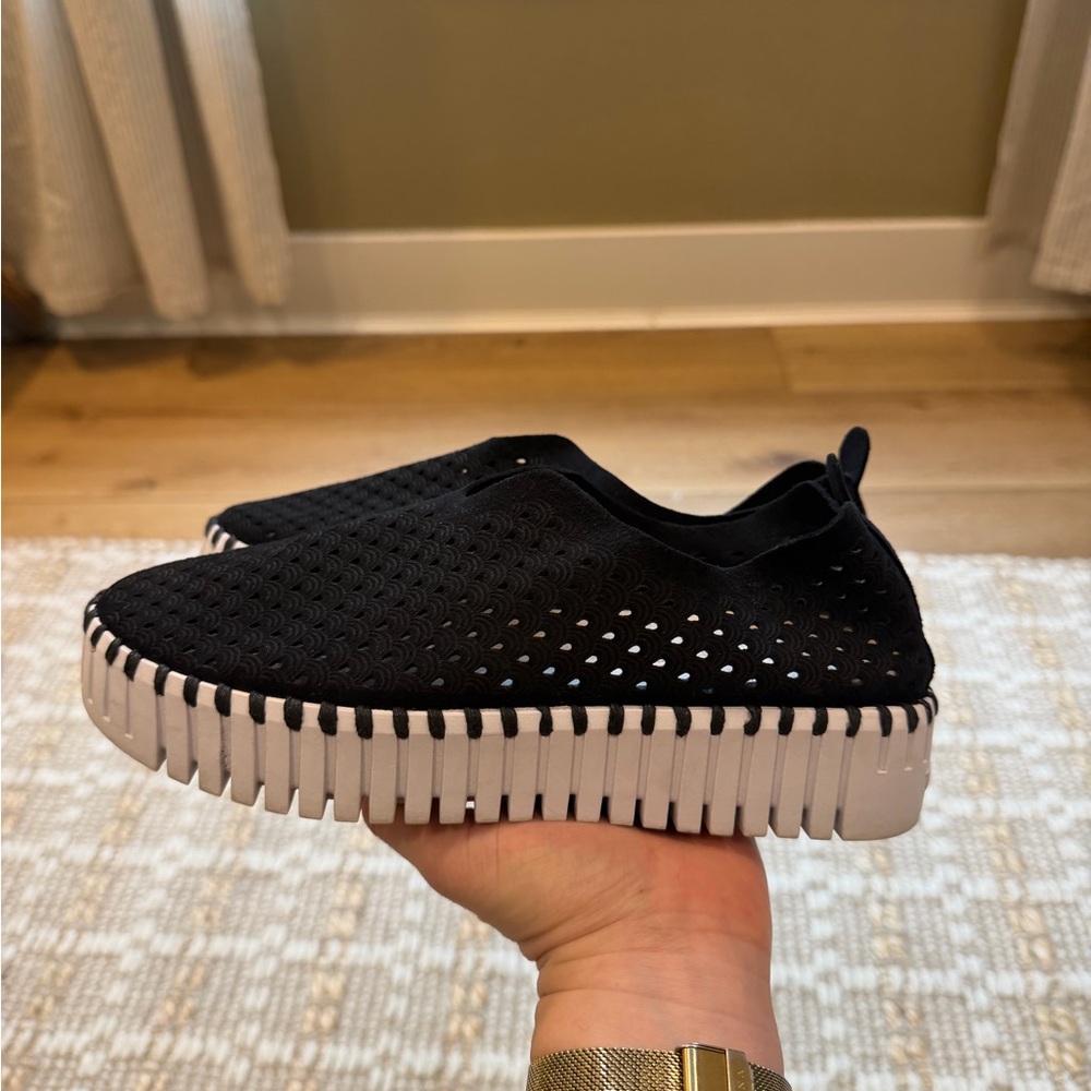Ilse Jacobsen Black Flats with White Sole